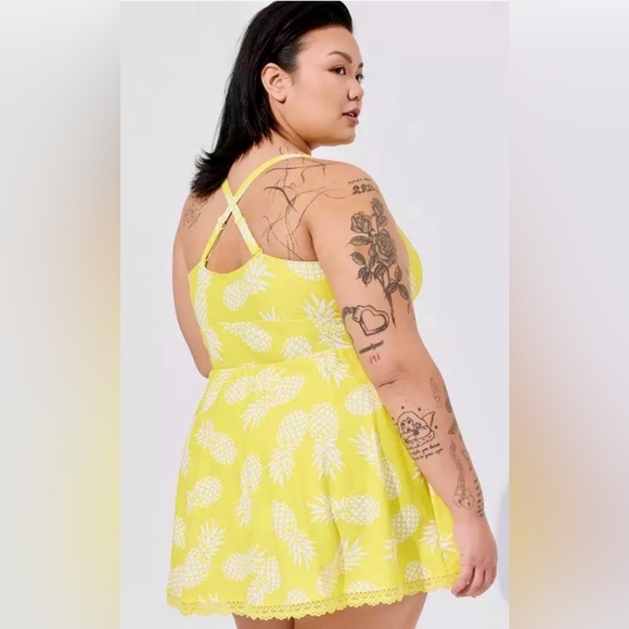 Torrid Pineapple Print Swimdress - Size 2 Plus size
( 2X Size) - Picture 9 of 12